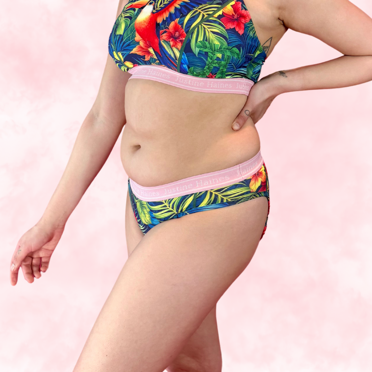 Classic Hipster Period Undie 🧡🌺 Tropical Escape 🦜🌴