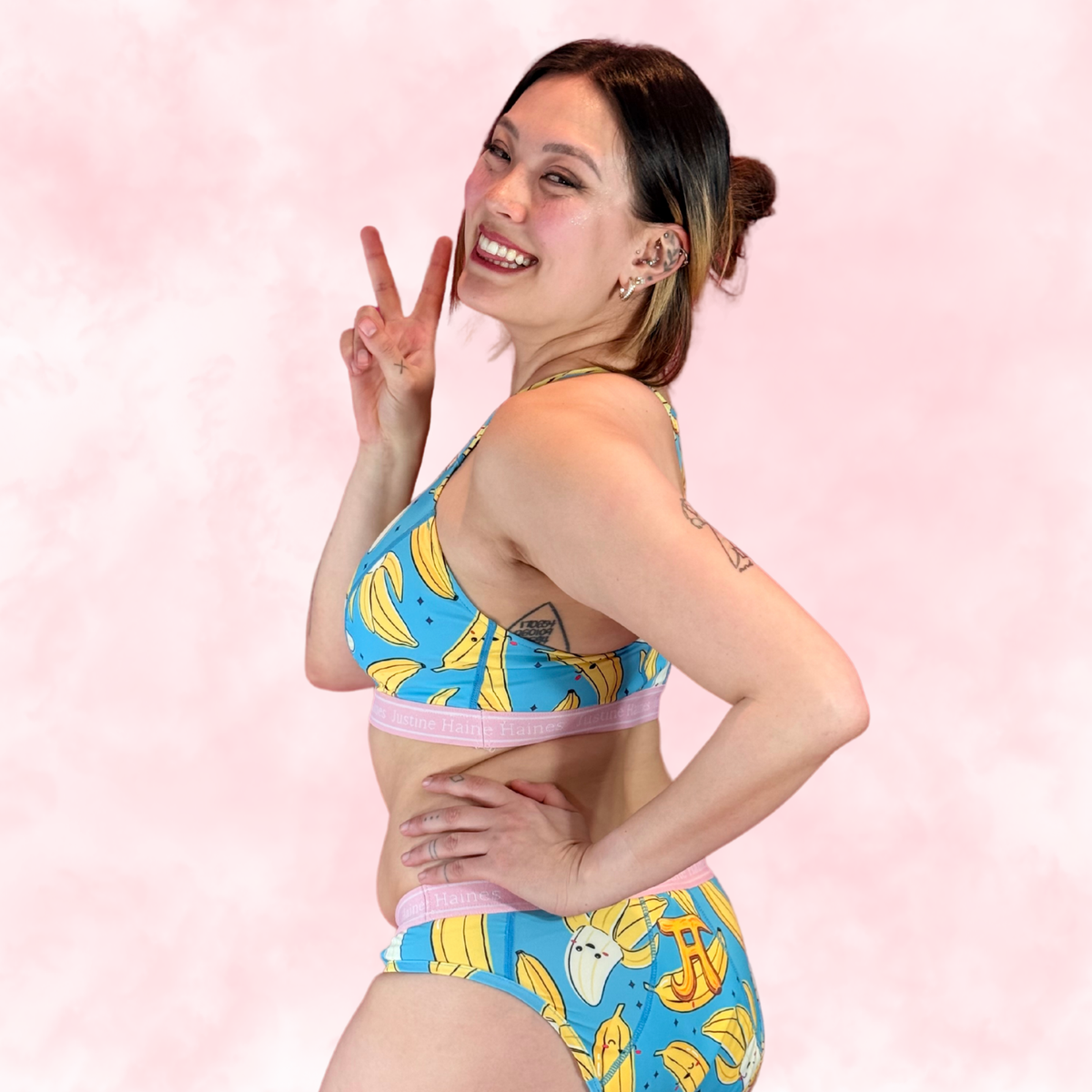 Classic T-Back Sports Bra 🍌 Crazy Banana 💙😄