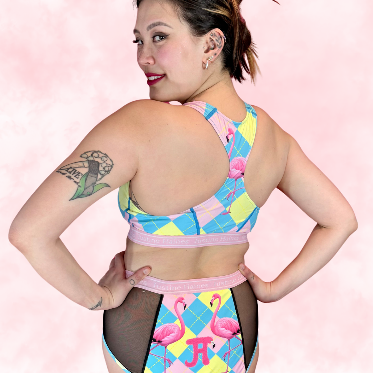 Classic T-Back Sports Bra 🎀 Preppy Flamingo 🦩✨