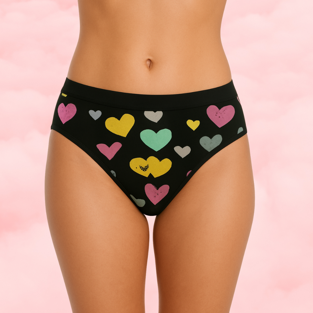 🥰 Culotte Menstruelle Taille Basse – Cœurs 💕 